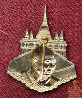Broche sacrée du Très Vénérable Somdej Phra Puthacharn Kiaw Upaseno du Wat Saket La Magie du Bouddha.