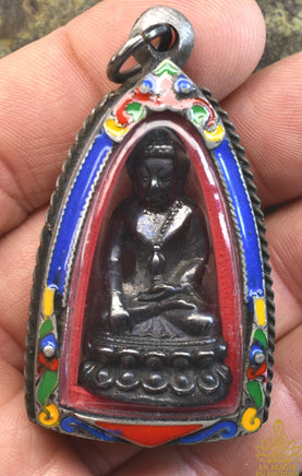 Amulette Phra Kling Alchimique en Mekkapat du Wat Suthat – Bangkok – 2005 La Magie du Bouddha.