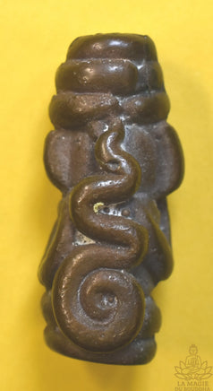 Amulette ancienne de Phra Pidta – Cambodge – Cuivre patiné La Magie du Bouddha.