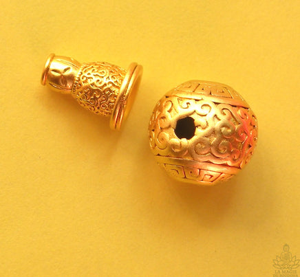 Bille de tête en métal doré gravé pour chapelet Tibétain mala.