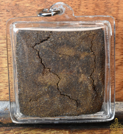 Amulette du roi Yama en pâte Cintamani – Très Vénérable Luang Phor Djua La Magie du Bouddha.