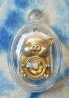 🪙 Amulette Feng Shui du Cochon de Fortune Doré – Wat Leng Nayee (Bangkok)