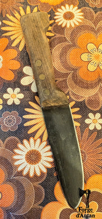 Couteau ancien de boucher à manche en bois – Années 1950–1960 La Magie du Bouddha.