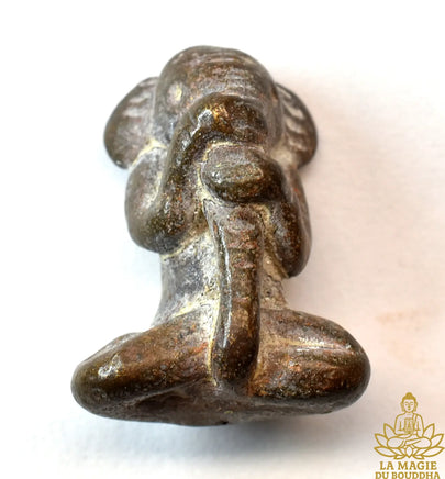Amulette thaï ancienne Phra Pidta Phra Pikanet en bronze patiné La Magie du Bouddha.