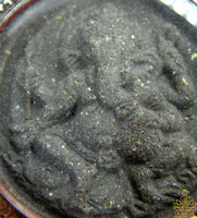 Amulette noire de Phra Buddha Chinaraj & Phra Pikanet – Wat Phra Si Rattana Mahathat.