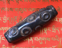 Large Tibetan Dzi Sacred Beads – 4 Eyes &amp; 12 Eyes (Magnetic Black Stone)