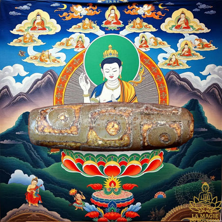Perle tibétaine sacrée Dzi neuf yeux ancienne patine naturelle La Magie du Bouddha.