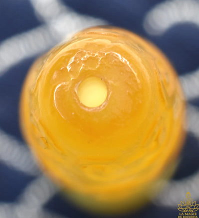 Perle sacrée tibétaine jaune sculptée – idéale pour mala de Jambhalla La Magie du Bouddha.