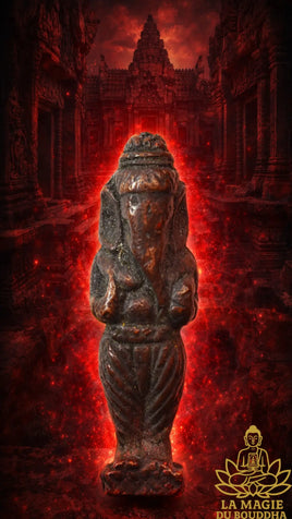 Amulette ancienne Cambodgienne de Ganesh debout en cuivre La Magie du Bouddha.