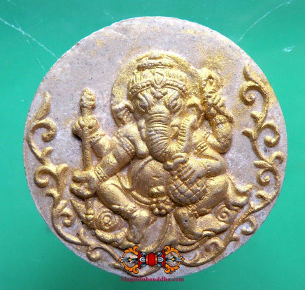Grande amulette de Ganesh.