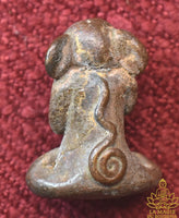 Amulette ancienne Phra Pikanet Pidta en bronze du Cambodge La Magie du Bouddha.