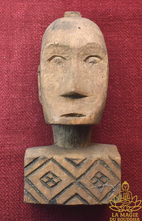 Sculpture indonésienne ancienne en bois - Visage tribal La Magie du Bouddha.