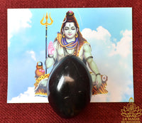Shiva Lingam noirs authentiques en pierre polie (trois tailles disponibles) La Magie du Bouddha.