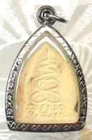 🪙 Amulette du Bouddha de fortune Phra Sanghajai – Très Vénérable Luang Phor Djua