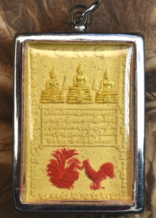 Amulette Bouddha et Coqs de combat – Luang Phor Suang (Wat Tham Phrom Sawat – Lopburi) La Magie du Bouddha.