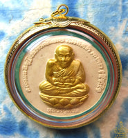 Grande amulette peinte à la main de Luang Phor Thuat et Phra Pikanet – Vénérable Ajarn Noom du Wat Bang Waek