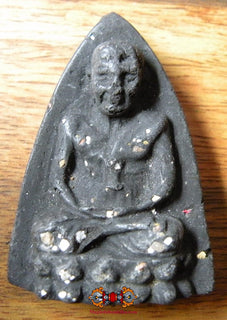 Tablette votive du Très Vénérable Luang Phor Thuat - Wat Changhaï. La Magie du Bouddha.