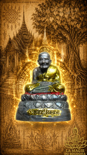 Statuette de Luang Phor Thuat par le Très Vénérable Luang Phor Dooh (1989). magiedubouddha