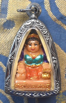 Amulette Mae Nang Kwak Jao Sua Mahaséthi – Phra Kruba Krissana (2016) La Magie du Bouddha.