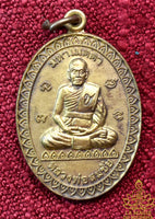Médaille Maha Metta de Luang Phor Somchai du Wat Tha Ding Daeng La Magie du Bouddha.