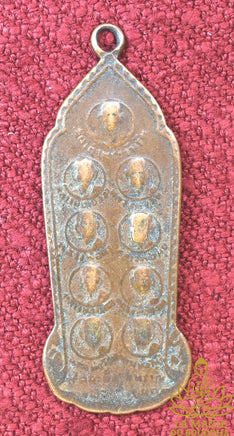 Rare médaille ancienne (1968) aux neuf Somdej - Wat Phra Sri Rattana Mahathat La Magie du Bouddha.