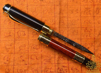Stylo dague rituelle Meedh Moh – Fabrication artisanale par Ajarn Kitipan (lignée de Luang Phor Doem) La Magie du Bouddha.