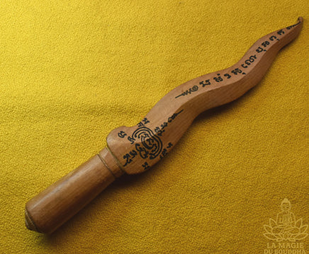 Dagues rituelles thaï Meedh Moh en bois sacré Mae Mongkhon – Lignée de Luang Phor Doem La Magie du Bouddha.