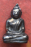 Amulette du Bouddha en alliage alchimique mekkapat – Lignée du Wat Huay Jorakey La Magie du Bouddha.