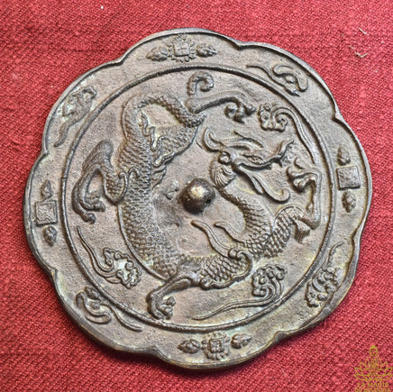 Miroir de Chaman Mongol Töli – Dragon Ryu Japonais (début XXe siècle) La Magie du Bouddha.