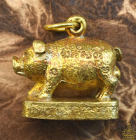 Amulette de Fortune – Cochon Sacré Moo Thong Mahalap Luang Phor Lor – Wat Banna Theptharam (Chachoengsao) La Magie du Bouddha.