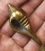 Coquillage rituel Oï Sang en métal alchimique – Lignée du Wat Huay Jorakey La Magie du Bouddha.