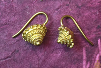 Boucles d’oreilles rituelles en laiton doré – Offrandes pour déités féminines