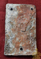 🙏🏽 Ancienne tablette votive bouddhiste Dvaravati en métal gris - Wat Phra Pathom Chedi La Magie du Bouddha.