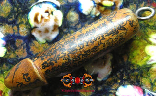 Amulette phallique Thaï Palat Kick - Très Vénérable LP Phuead. La Magie du Bouddha.