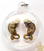 Paire d’amulettes phalliques Palat Khik zoomorphes en laiton La Magie du Bouddha.