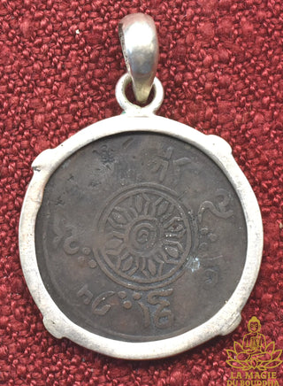 Pendentif ancienne pièce tibétaine 5 Skar du Tibet libre La Magie du Bouddha.