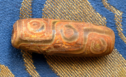 Perle sacrée tibétaine Dzi à neuf yeux – Pièce ancienne authentique La Magie du Bouddha.