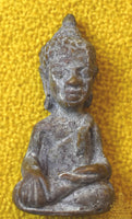 Amulette du Bouddha Phra Maravichai en cuivre ancien – Wat Nakham (Nakhon Sri Thammarat) La Magie du Bouddha.