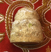 Phra Pidta protecteur pour voiture – Très Vénérable Luang Phor Somchai. La Magie du Bouddha.