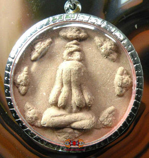 Grandes amulettes Phra Pidta à quatre bras - Vénérable LP Jerm. La Magie du Bouddha.
