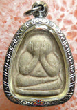 Amulette thai phra pidta du wat nong pla tapian. 