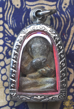 🪷 Phra Pikanet Pidta – Amulette ancienne du Cambodge La Magie du Bouddha.
