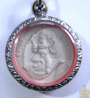 Petite amulette blanche Phra Pikanet Phratan Pön - Wat Saman Ratanaram.