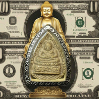 Amulette Phra Sanghajai bénie en 1995 par le Très Vénérable Luang Phor Koon Parisutho – Wat Banrai