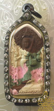 Amulette multicolore Phra Siwali Mahālap - Phra Ajarn Daeng du Wat Pom Ramanyan La Magie du Bouddha.