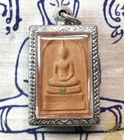 Amulette Phra Somdej Phra Lao Thep Nimit du Wat Si Yaek Kaset La Magie du Bouddha.