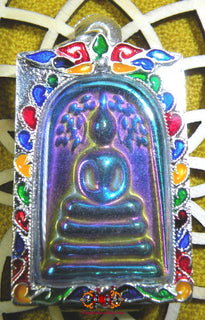 Amulette Thaï Phra Somdej en Lek Laï Rung. La Magie du Bouddha.