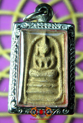 Petite amulette Phra Somdej (avec pierres reliques) - Très Vénérable LP Foo. La Magie du Bouddha.