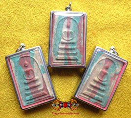 Grandes amulettes Phra Somdej multicolores anciennes. La Magie du Bouddha.
