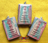 Grandes amulettes Phra Somdej multicolores anciennes.